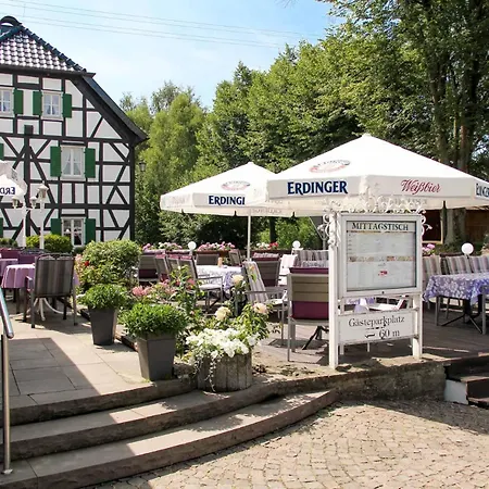 Landhaus Suechterscheid 3*